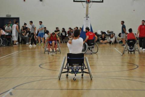 Presentation of the sport T. In. Basket